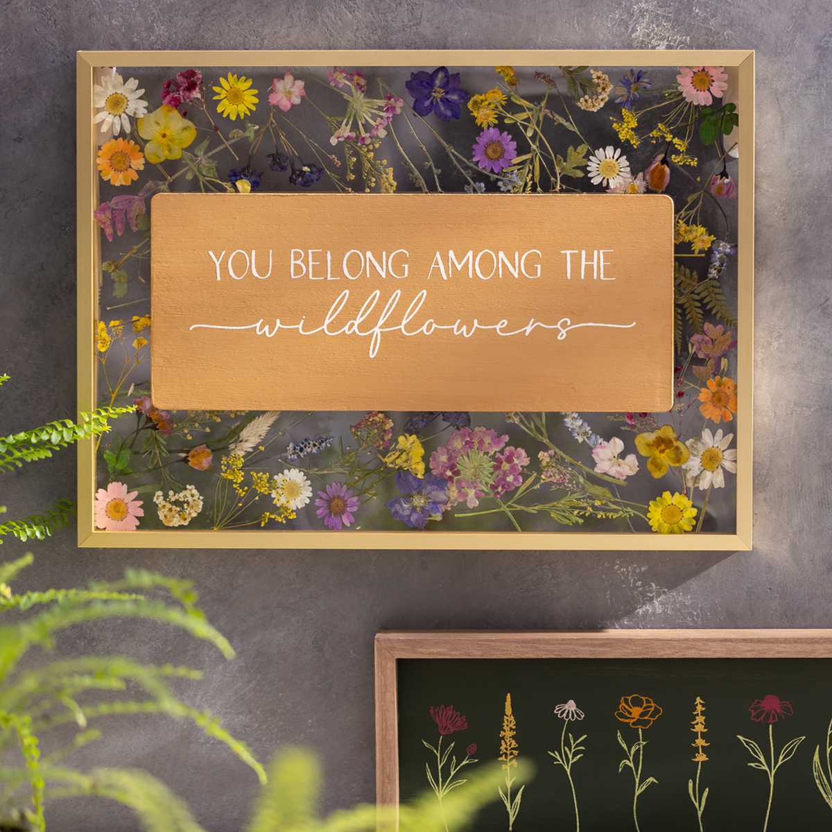 Chalk Couture. Look on The Sunny Side Home Décor Chalk Couture™